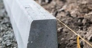 Установка бордюров для тротуарной плитки в Малоярославце - цена от 827 руб.