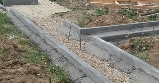 Установка бордюров для плитки в Малоярославце в октябре