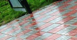 Профессиональная укладка цементной тротуарной плитки в Малоярославце в октябре