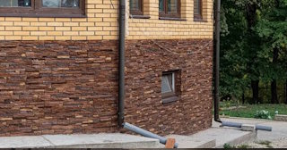 Наружная отделка фундамента в Малоярославце от ТротуарнаяПлитка по цене от 931 руб.